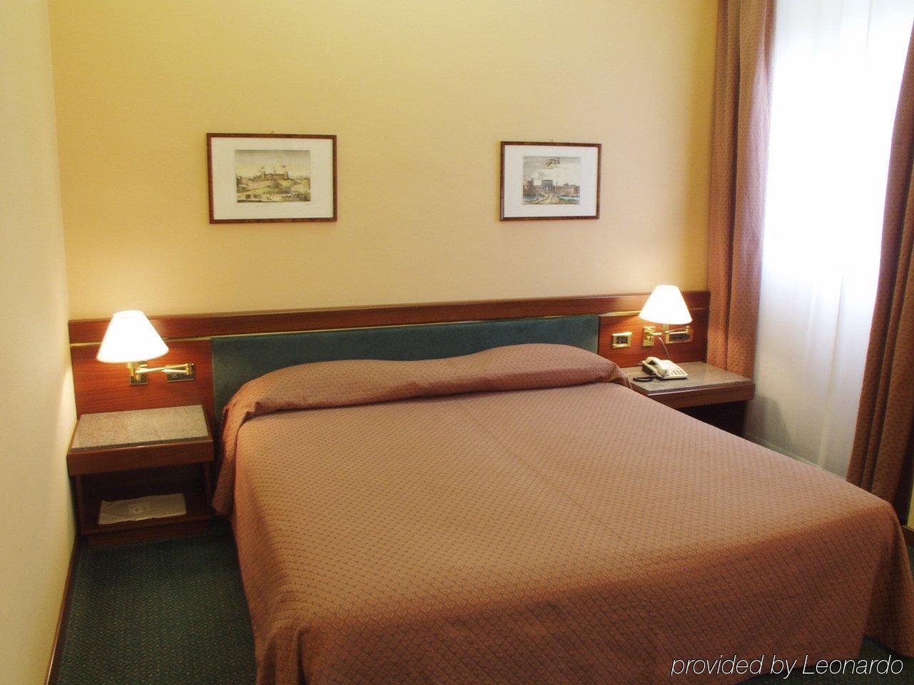Hotel Crivi'S Μιλάνο Δωμάτιο φωτογραφία
